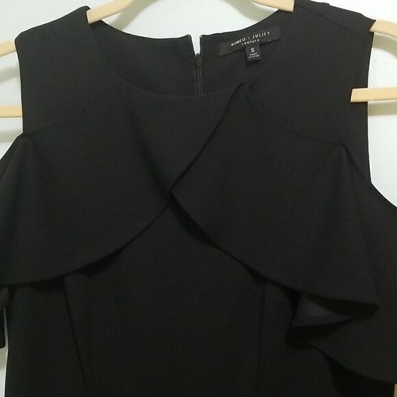 Romeo & Juliet black, off the shoulder jumpsuit. Size S. - Picture 4 of 7
